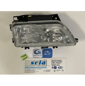 PROIETTORE ANTERIORE DESTRO...