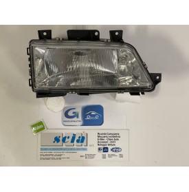 PROIETTORE ANTERIORE DESTRO...