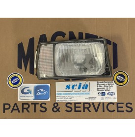 PROIETTORE ANTERIORE DESTRO...