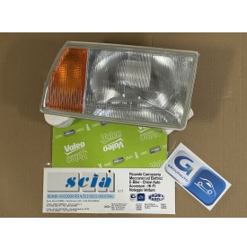 PROIETTORE ANTERIORE DESTRO...