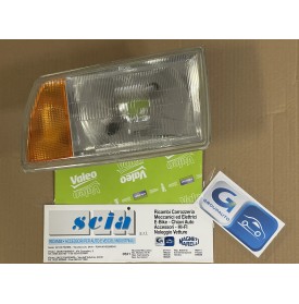 PROIETTORE ANTERIORE DESTRO...