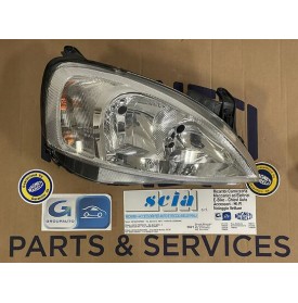 PROIETTORE ANTERIORE DESTRO...